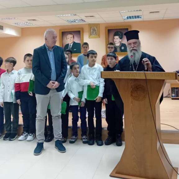 Τρεις Ιεράρχες: φωστήρες της Οικουμένης